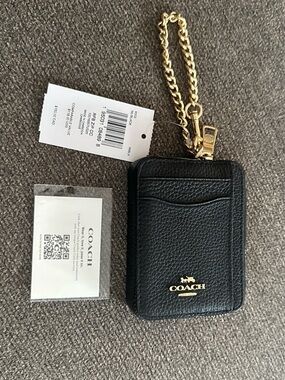 Coach ❤️ Zip Card Case  #6303 Pebbled leather w/Gold hardware ~  NWT